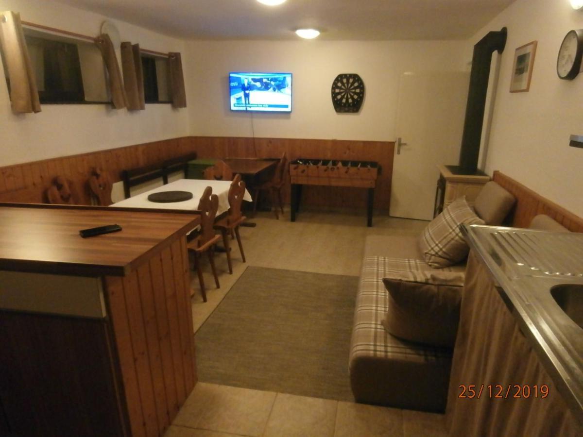Apartman Aya Janov nad Nisou Bagian luar foto