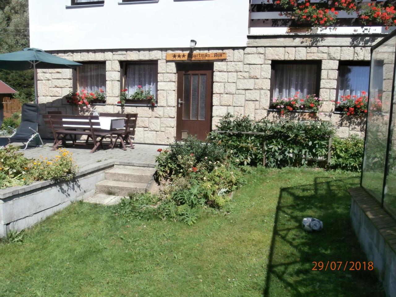 Apartman Aya Janov nad Nisou Bagian luar foto
